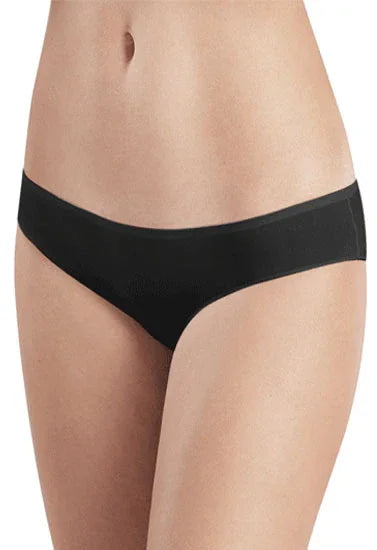 Black seamless women's underwear for comfort and elegance
